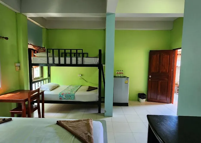 Sarin Guesthouse สาริน